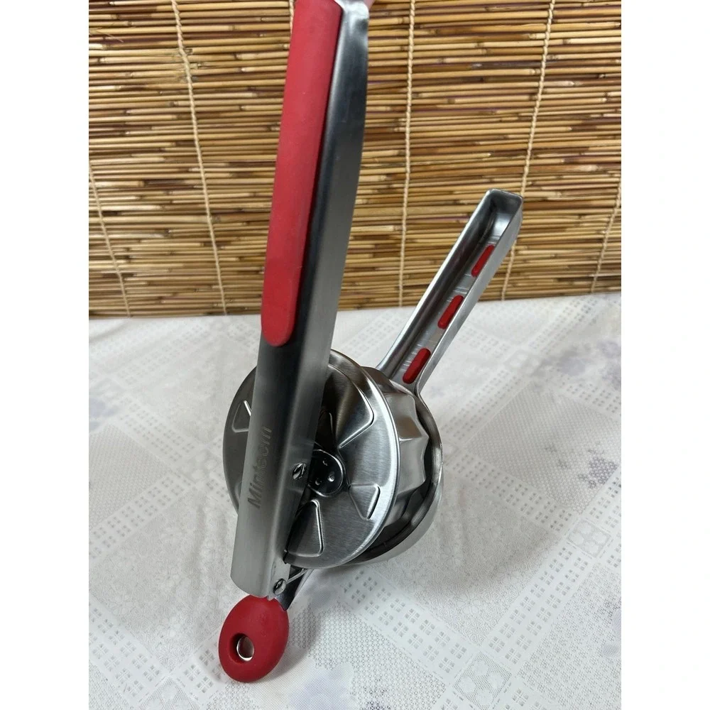 Large Stainless Steel Lemon Squeezer , Lime And Citrus Juicer With Silicone Hand